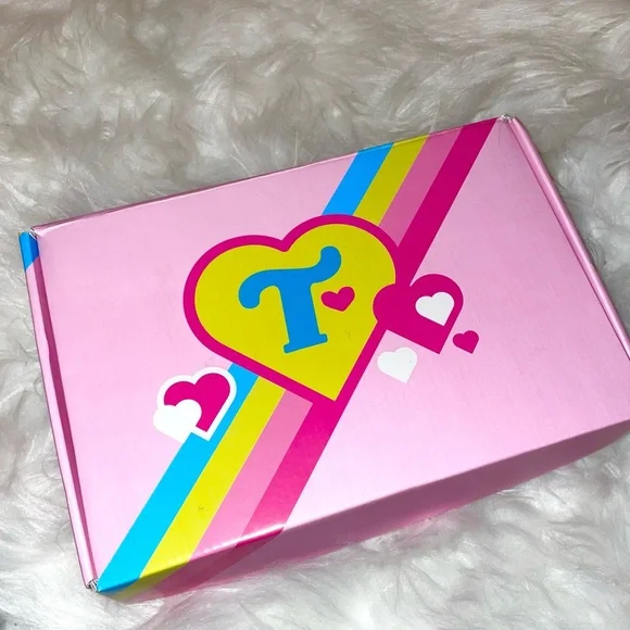 TRIXIE COSMETICS - Bundle - Picture 2 of 10